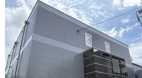 自社工場の建物外観